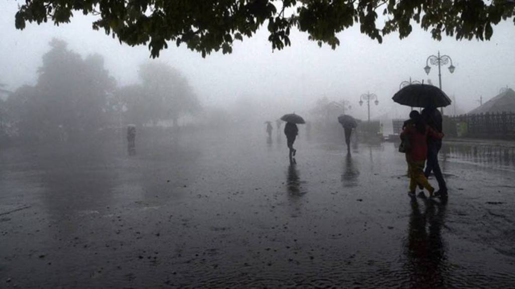 The Gujarat region is to receive heavy rainfall today (June 25) as per the latest weather report by the IMD. (Photo source: IE)