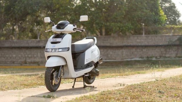 electric scooters with largest storage