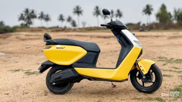 electric scooters with largest storage