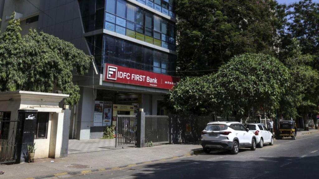 HDFC, Banking and customers, Idfc bank, idfc first bank