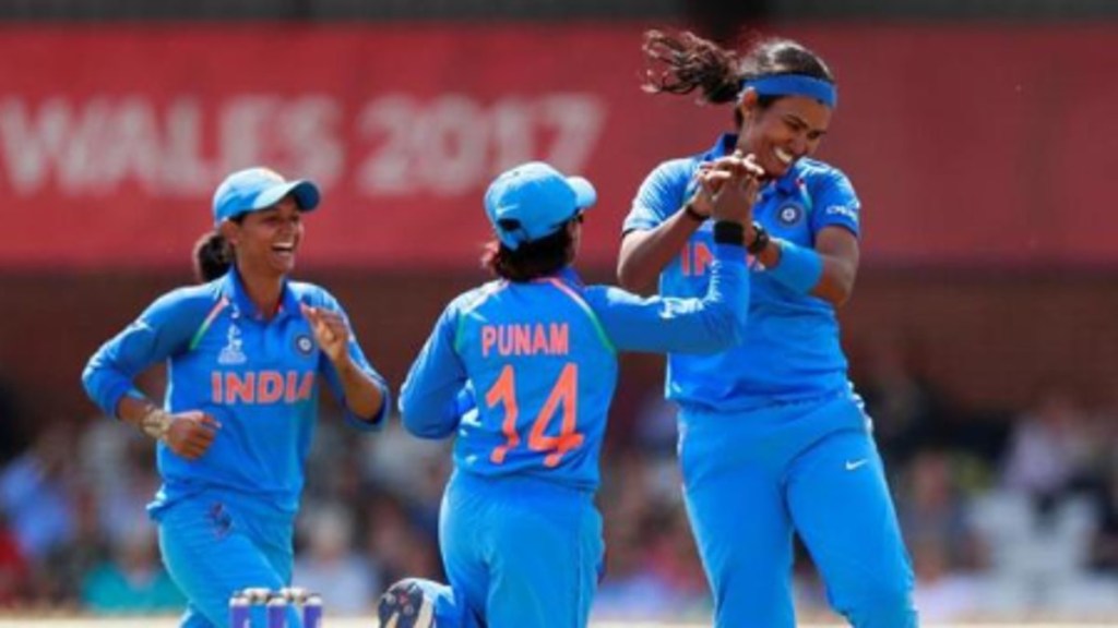 During the match, Smriti Mandhana showcased an impressive batting performance, scoring 54 runs off 40 balls.