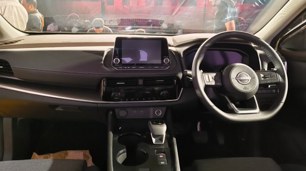 Nissan X-Trail dashboard
