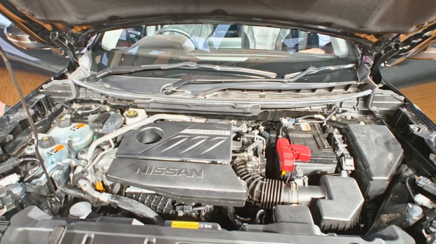 Nissan X-Trail engine