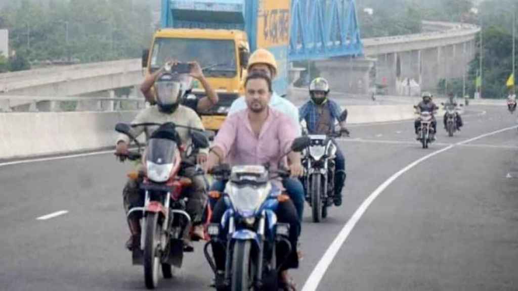 motorcycle no talking rule