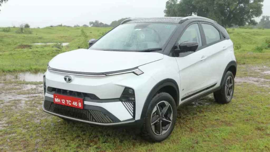 tata nexon ev discount
