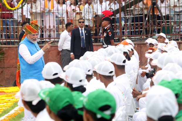 The NCC cadets were greeted by Prime Minister Narendra Modi at the Red Fort on the 78th Independence Day in New Delhi. (Photo: Ministry of Defence)