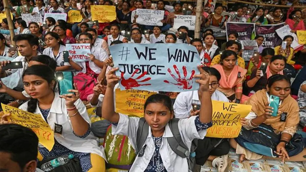 Kolkata doctor rape-murder: Case to be transferred to CBI if not solved by Sunday, says CM Mamata Banerjee
