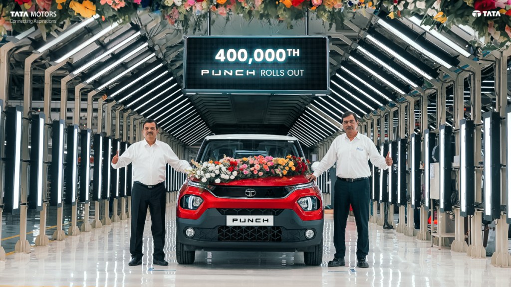 Tata Punch 4 lakh sales