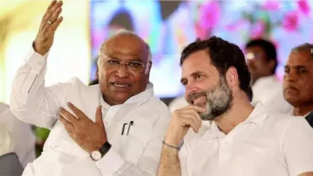 Congress president Mallikarjun Kharge and party leader Rahul Gandhi( Image: File/ANI)