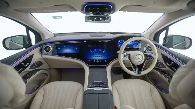 mercedes benz eqs suv review