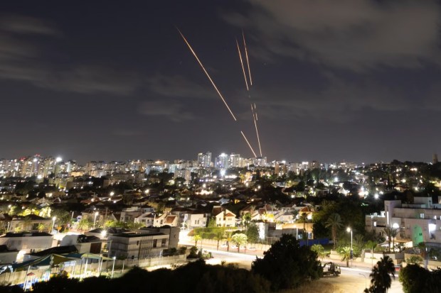 Iran launched its largest attack on Israel to date on Tuesday, firing 180 ballistic missiles. Most of these missiles were reportedly intercepted by the anti-missile defenses of Israel, the United States, and Jordan, according to government sources from those nations. This aerial assault is significantly more severe than a similar strike in April, heightening tensions in an already volatile Middle East and escalating the risk of a dangerous regional conflict.