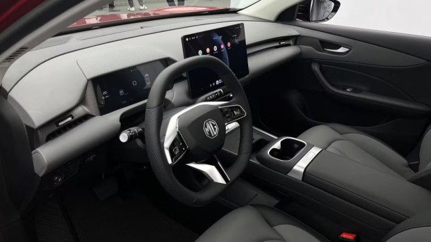 MG ES5 interiors