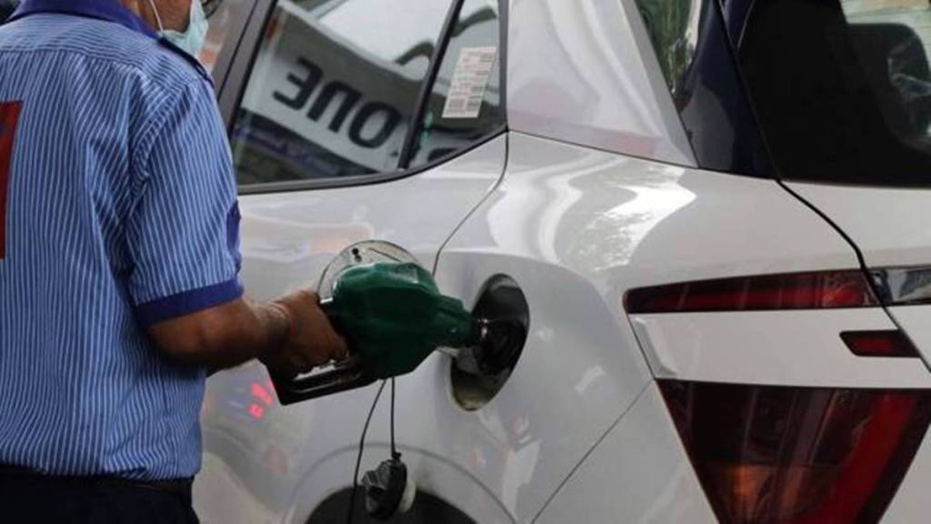Petrol, Diesel Price Today 11 October 2024 : Hyderabad and Trivandrum were leading the chart in terms of the highest petrol prices among cities. (Photo source: IE)