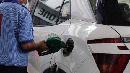 Petrol, Diesel Price Today 11 October 2024 : Hyderabad and Trivandrum were leading the chart in terms of the highest petrol prices among cities. (Photo source: IE)