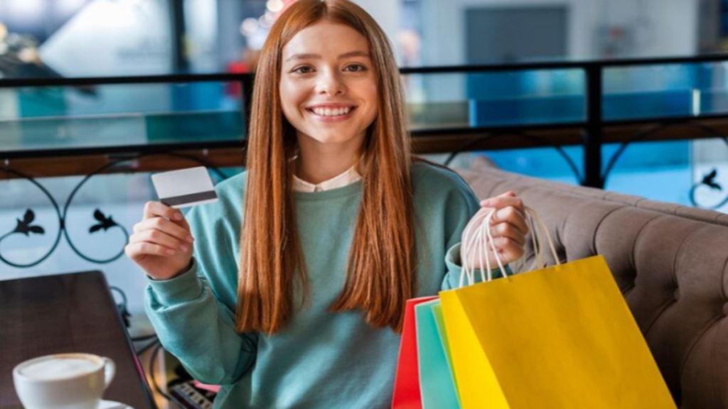 How Co-Branded Credit Cards can help you save more during festive season