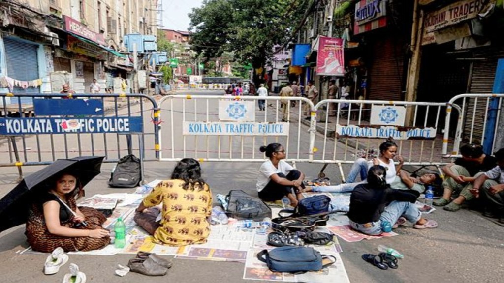 Junior doctors during their indefinite hunger strike over RG Kar Medical College incident, in Kolkata, West Bengal, Thursday, Oct. 10, 2024.