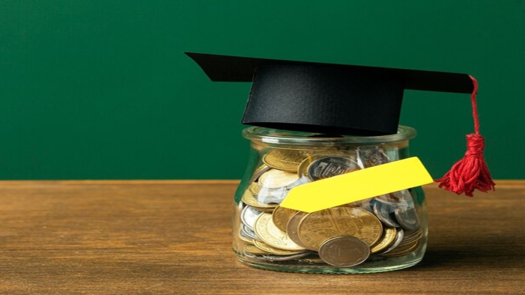 PM Vidyalaxmi Scheme: Collateral-free, guarantor-free education loans! 3% interest subvention - Who is eligible? PM Vidyalaxmi Scheme: Collateral-free, guarantor-free education loans! 3% interest subvention - Who is eligible?