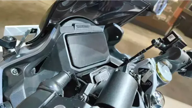 Hero Karizma XMR 210