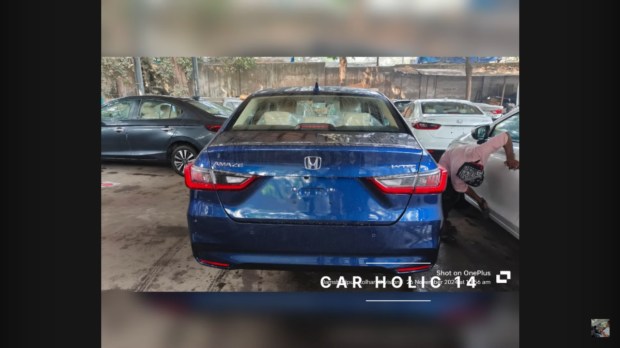 Honda Amaze rear
