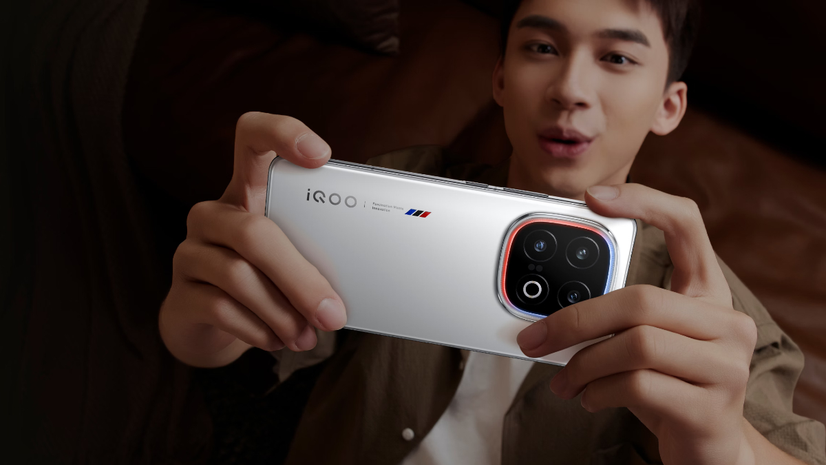 iQOO 13 12GB/256GB ホワイト BMW Motorsport