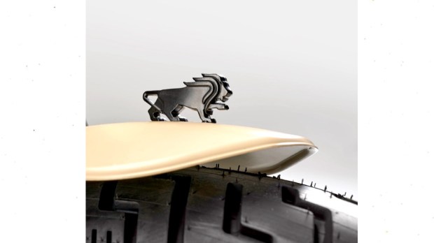 Benelli Leoncino Bobber 400