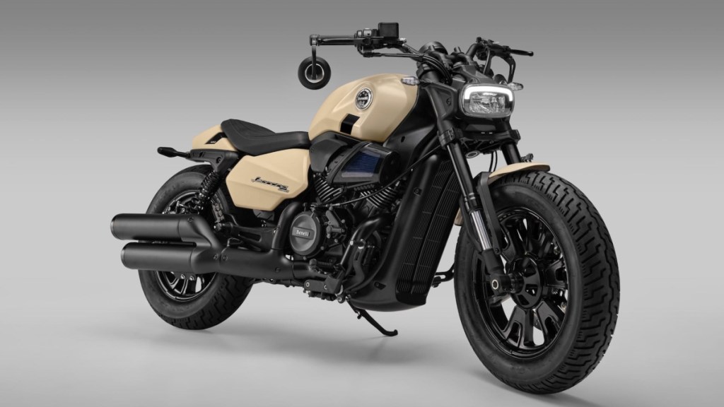 Benelli Leoncino Bobber 400