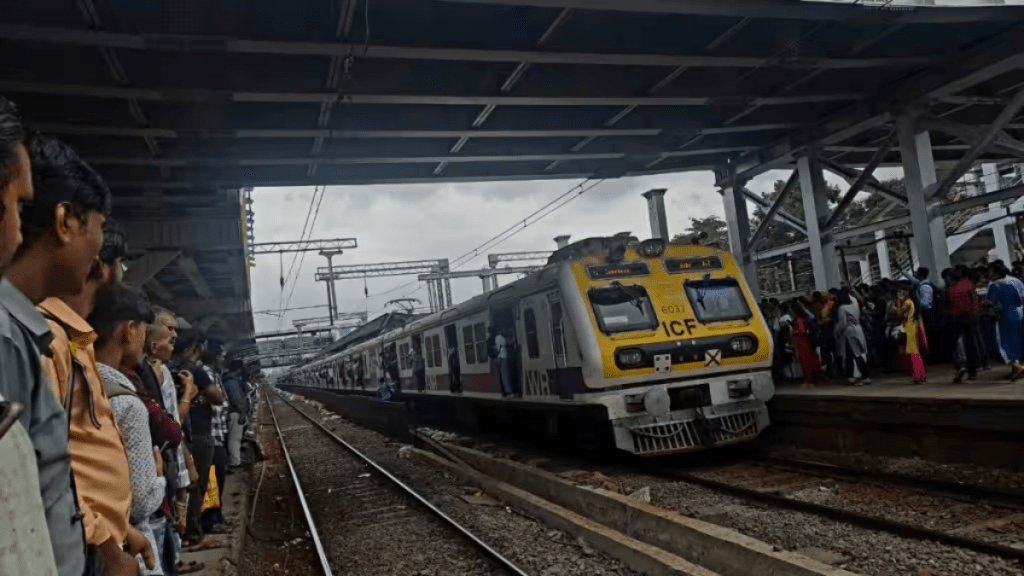 Mumbai local train update