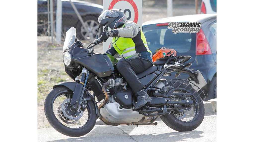 royal enfield himalayan twin spied testing