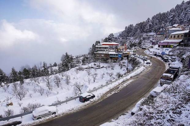 A view of the snow-covered valley after a fresh spell of snowfall, at Kufri near Shimla on December 24, 2024. (Photo source: PTI)