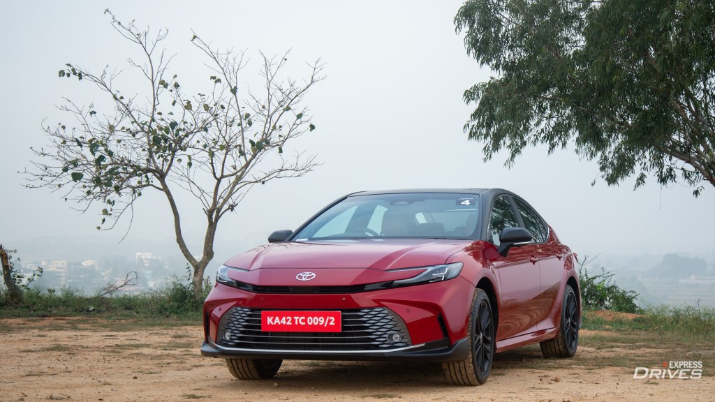 toyota-camry-review-112