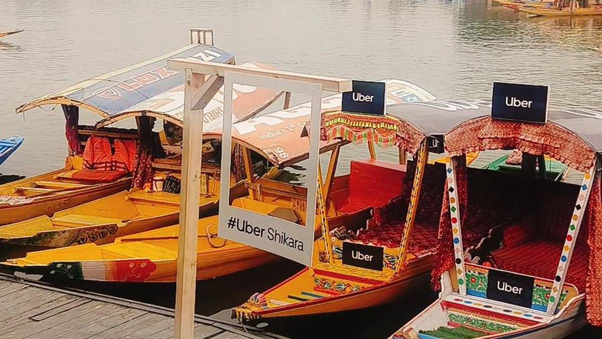 Experience Srinagar's Dal Lake with hassle-free Uber Shikara rides -  Lifestyle News | The Financial Express