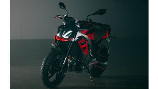 Aprilia Tuono 457