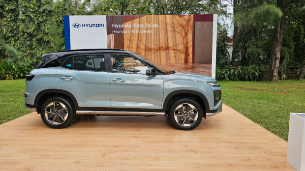 Hyundai Creta Electric side