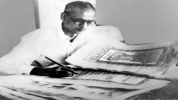 Who was the calligrapher and the illustrator, respectively, for the original handwritten copyof the Constitution? (Photo source: Twitter)