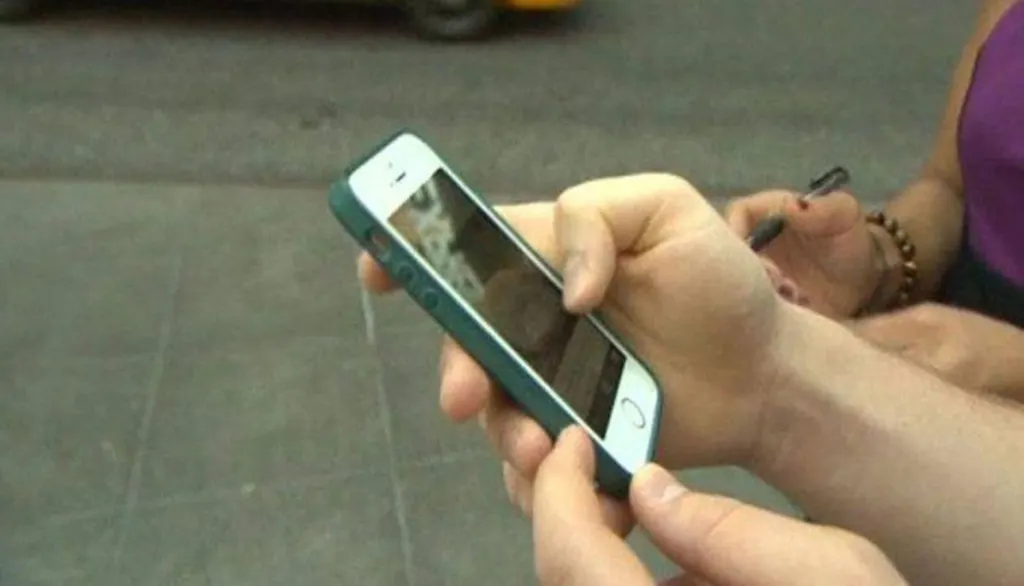 UPI Fraud Alert: What is Jump Deposit Scam everyone is talking about? UPI Fraud Alert: What is Jump Deposit Scam everyone is talking about?