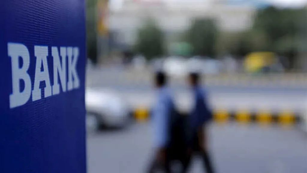 government, Centre, merchant bankers, banks, banking sector, public sector banks, Disinvestment, stake sake, QIP, OFS route, operational requirements, capital infusion