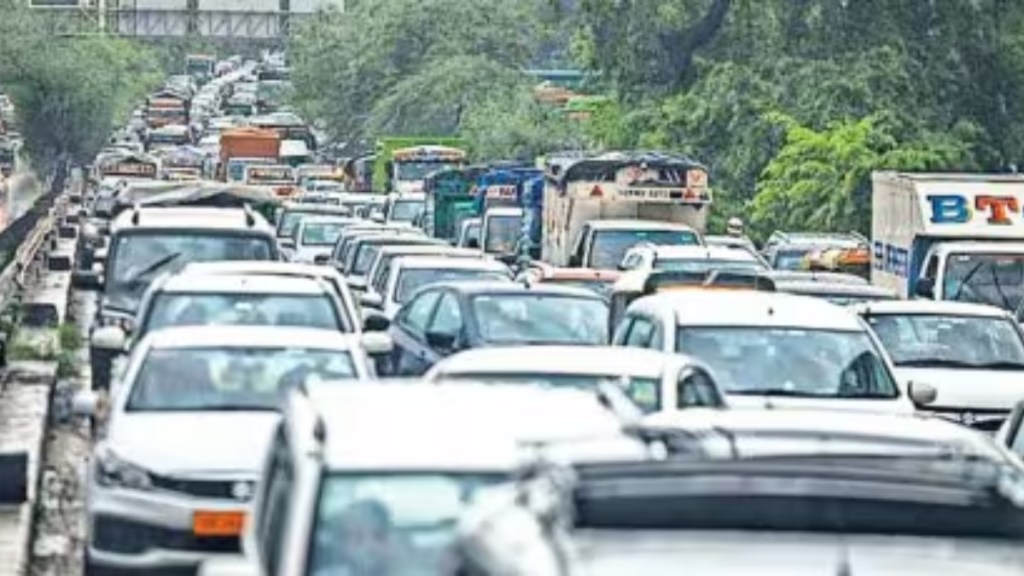 Delhi used car prices, end-of-life vehicle ban, Delhi EOF ban, second-hand car market, used car price crash, Delhi vehicle ban 2025, CAQM vehicle ban, No Objection Certificate, Delhi car market, used luxury cars Delhi