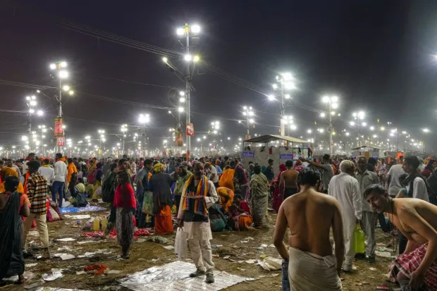 The rush was seen on the eve on Tuesday with over-crowded transport as nearly 73 lakh people are expected to take a snan at the Maghi Purnima. (Image: PTI)
