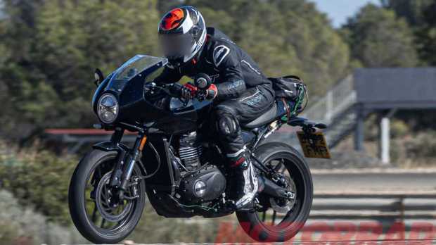 triumph thruxton