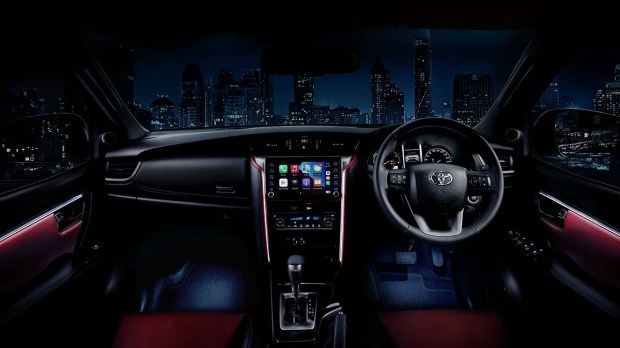 Toyota Fortuner Legender cabin