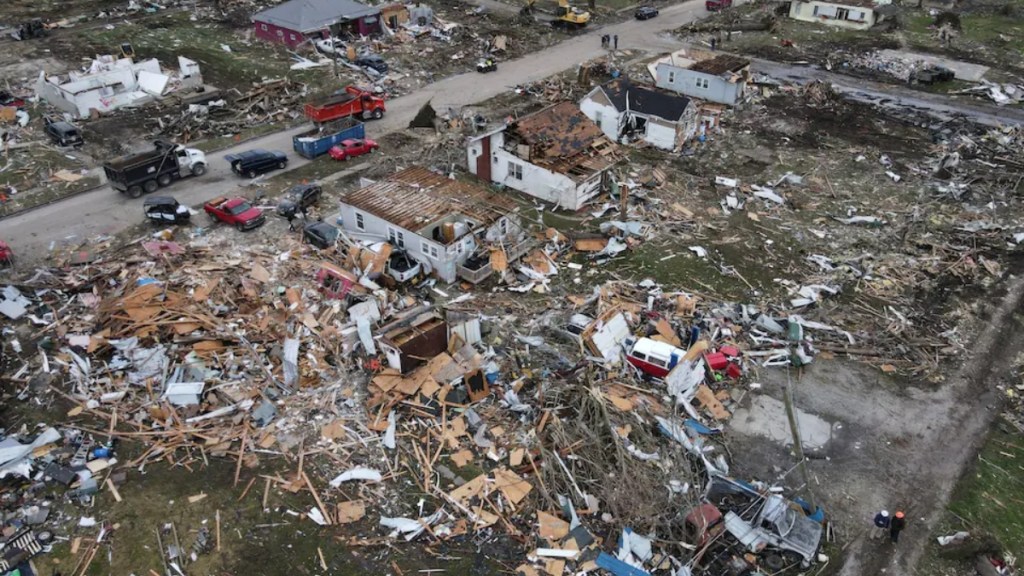 At least 26 dead as powerful storms, tornadoes devastate central US