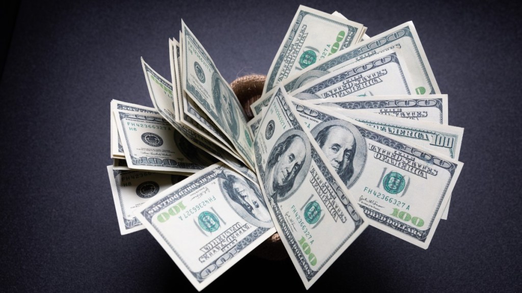 Big FII comeback: 3 key factors to watch amid Rs 19,000 crore buying binge