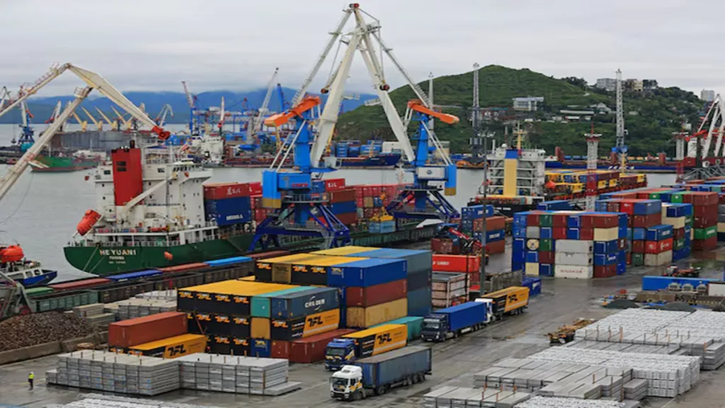 trade deficit, exports, imports, shipments, US tariff, Donald Trump, trading partner, Russian oil