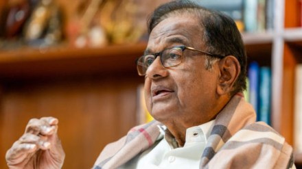 Chidambaram slams LPG, petrol price hike amid global oil slump