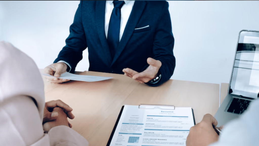 A job seeker claimed that he was asked an IIM-level question during an interview for a digital marketing role, expressing that the "Indian compant wants Albert Einstein".