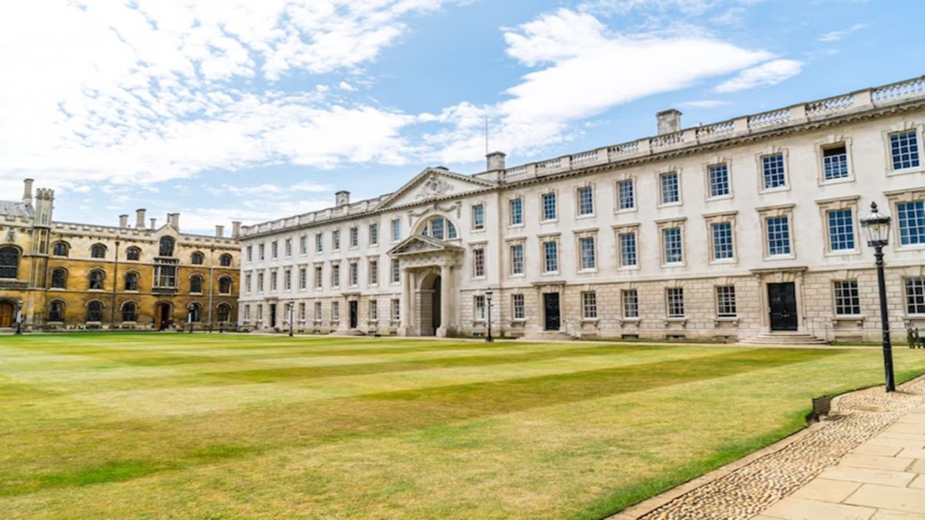 university, education, Distance Education, students, foreign students