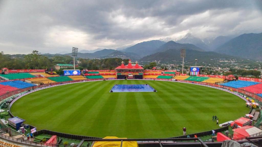 Clash between IT and IPS official’s family over elite diamond box leads to police station in RCB vs CSK. Representational Photo/ (Image Source: PTI)