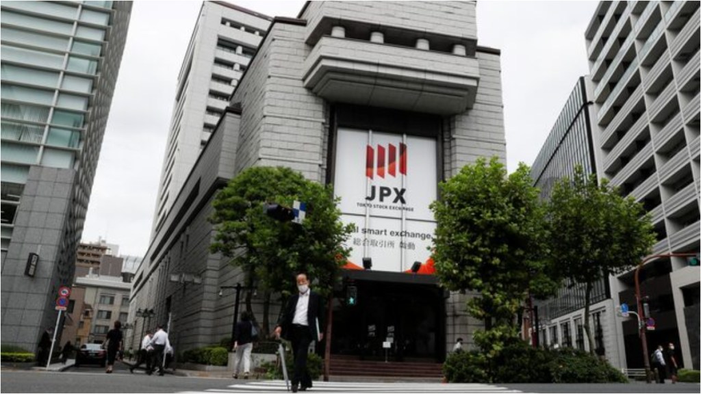 Japan no longer largest creditor nation