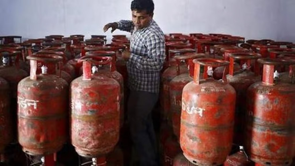 Oil, LPG, Indian Oil Corporation, IOC, Bharat Petroleum Corporation, BPCL, Hindustan Petroleum Corporation, HPCL
