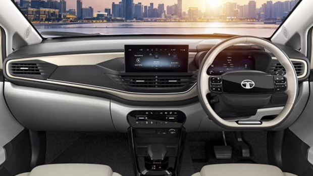 Tata Altroz interiors
